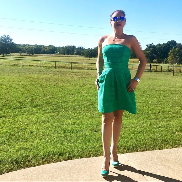 Emerald Green Tweed Strapless Dress - Picture 3 of 7
